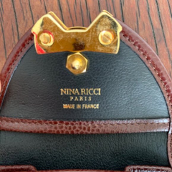 Nina Ricci leather coin purse, brown calf skin with gold bow - Picture 2 of 3